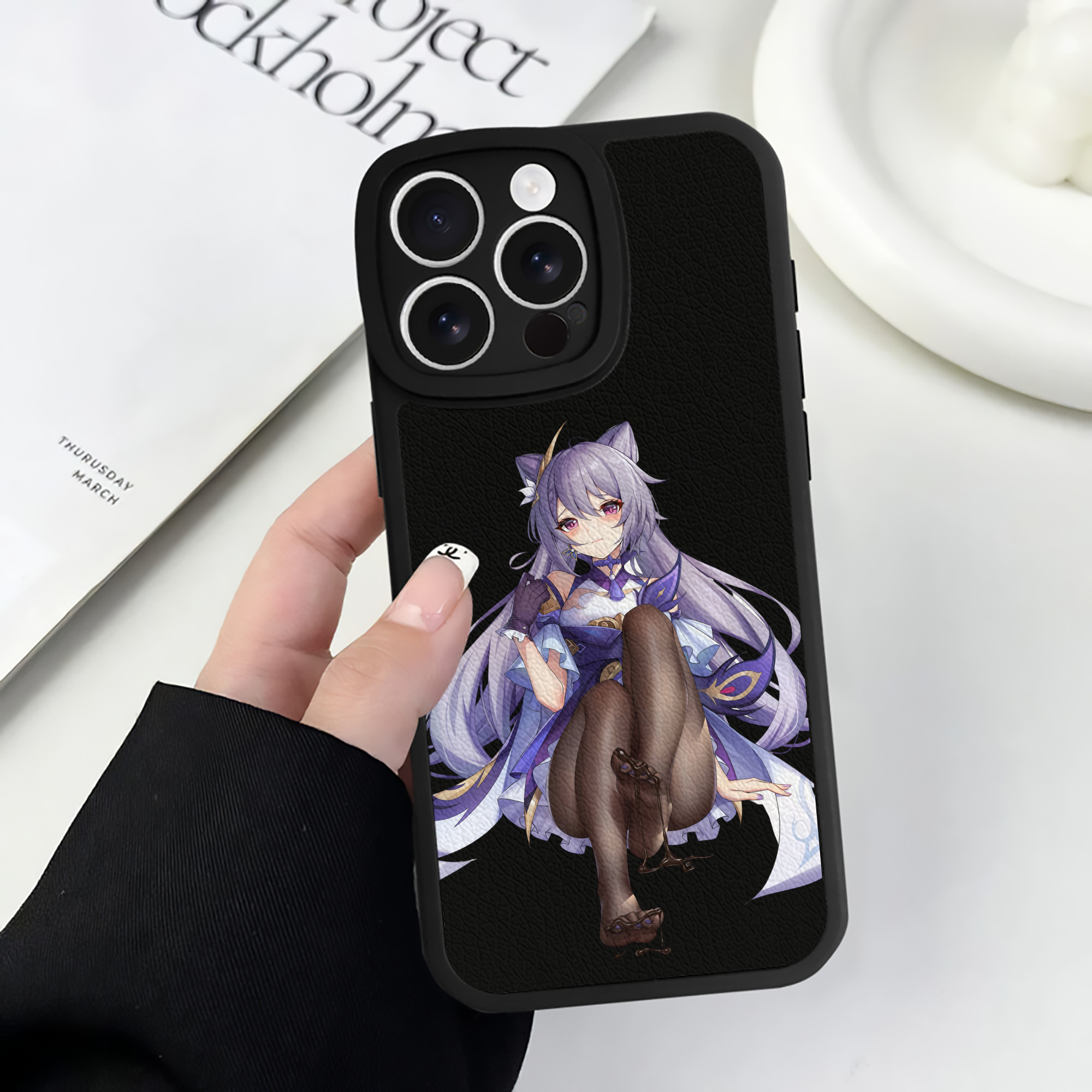 げんし神 刻晴 こくせい genshin Kokusei 【iPhone 16シリーズ対応】シリコンスマホケース（レザー調） 材質：シリコン